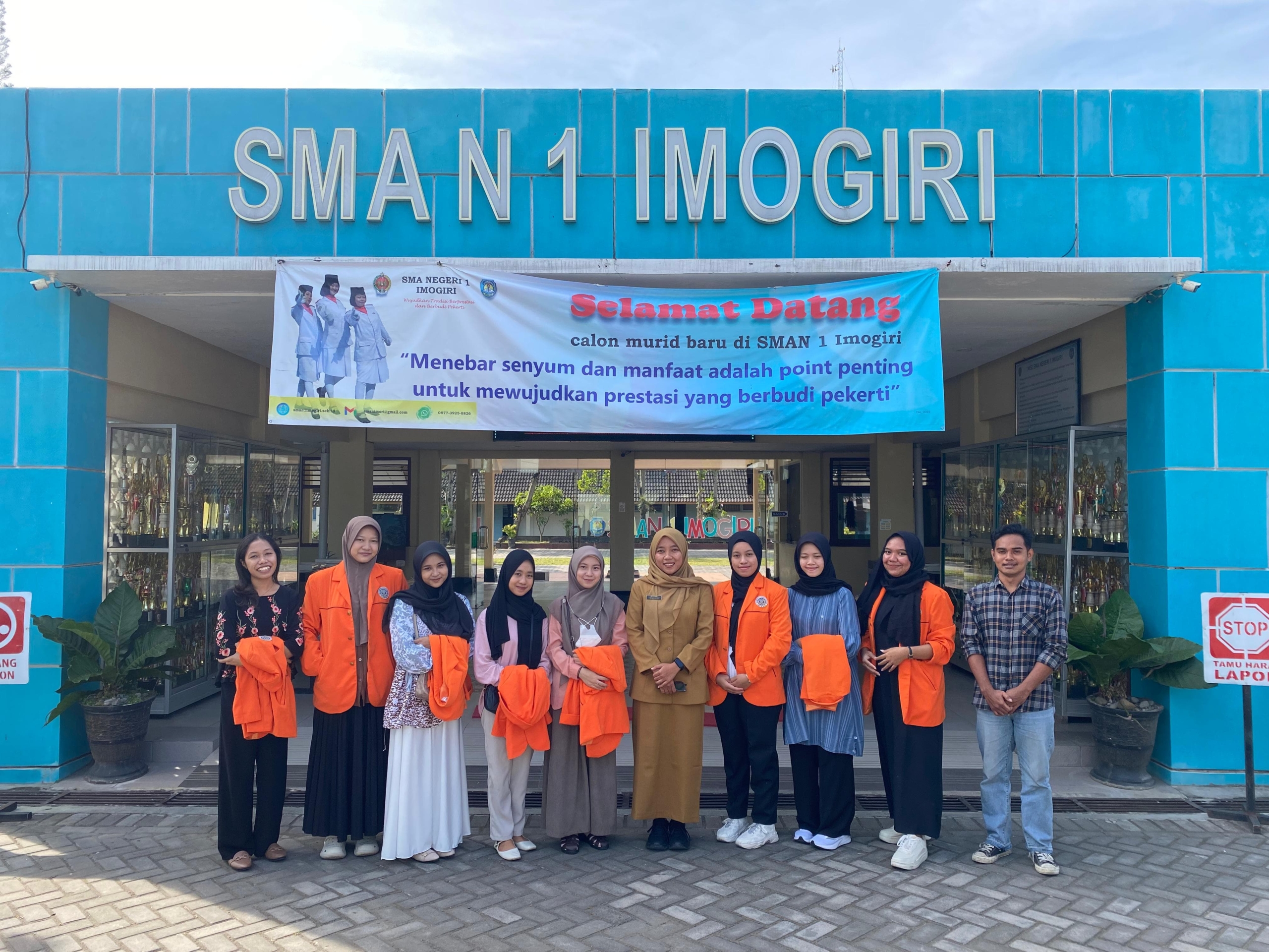 Mahasiswa PPkn Melaksanakan Wawancara Proyek Kursi Toleransi di SMA N 1 Imogiri
