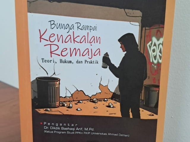 Dosen dan Mahasiswa PPKn UAD Terbitkan Buku Baru